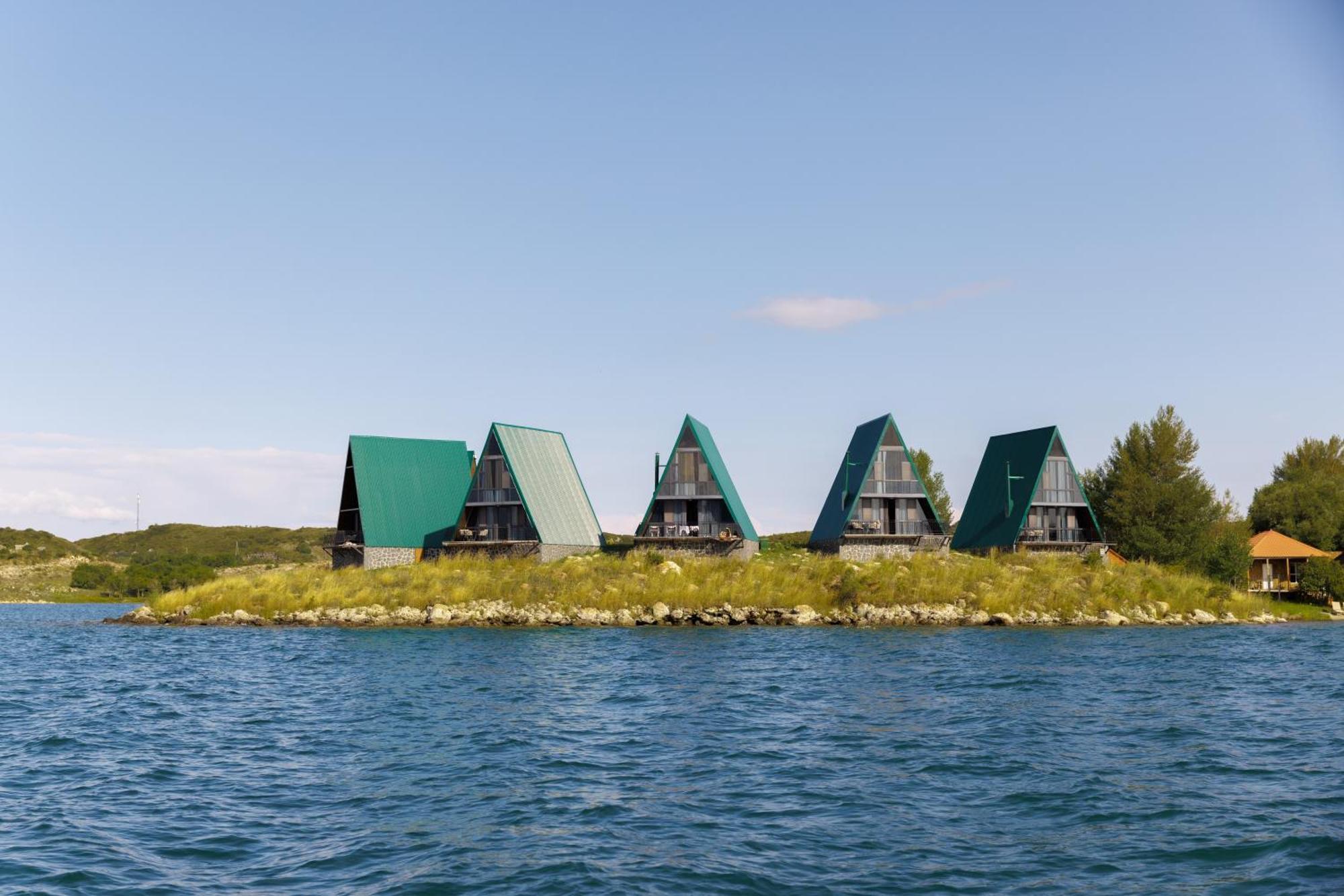 Noy Land Resort Sevan Exterior photo